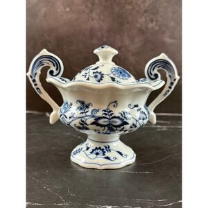 VTG Blue Danube Blue Onion Lidded Sauce Mayonnaise Bowl Tureen 5.5in